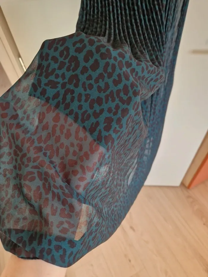 Robe Made in Italy imprimé léopard bleu, manches longues - photo numéro 4