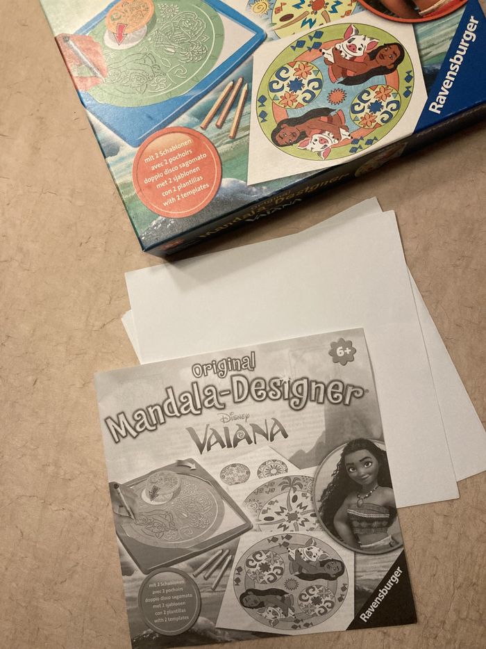 Vend Original Mandala Designer Vaiana - photo numéro 5