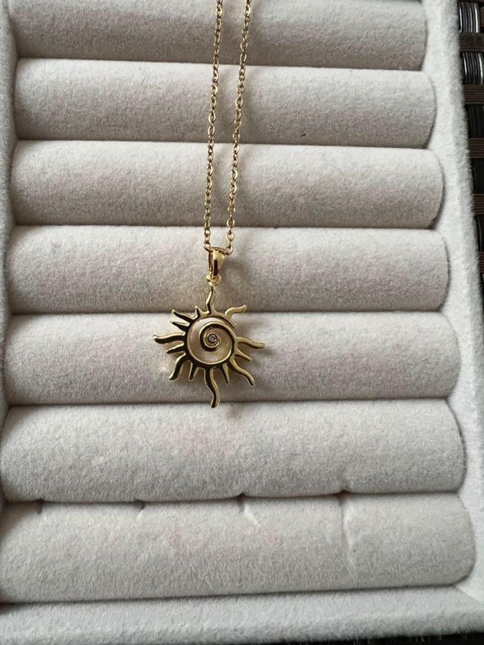 Collier doré soleil acier inoxydable