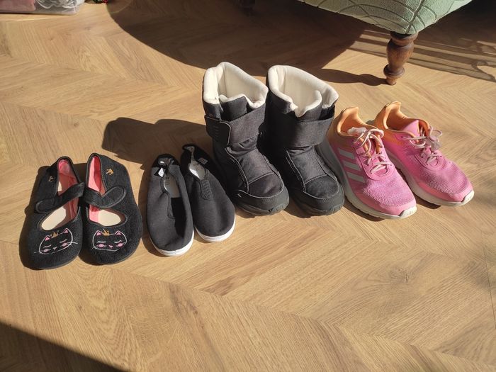 Lot de chaussures taille 35
