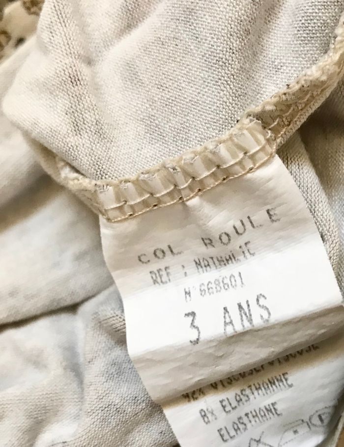 Sous-pull fin beige à fleurs 3 ans - photo numéro 4