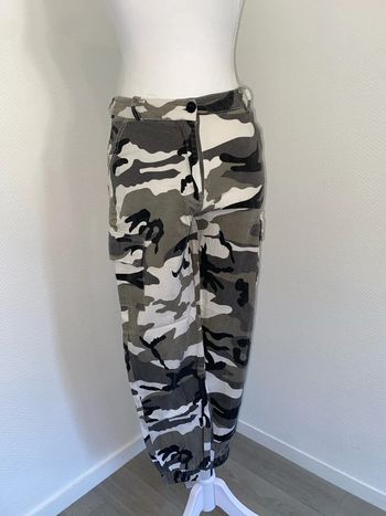Pantalon cargo taille 38/M