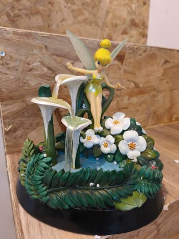 Disney tinkerbell Fée Clochette Peter Pan Fée Fontaine Puits à Souhaits Figure