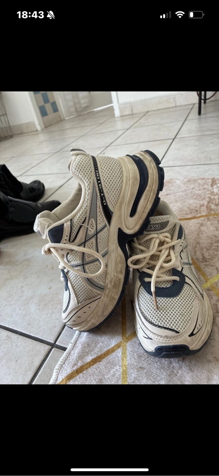 Chaussure asics - photo numéro 2