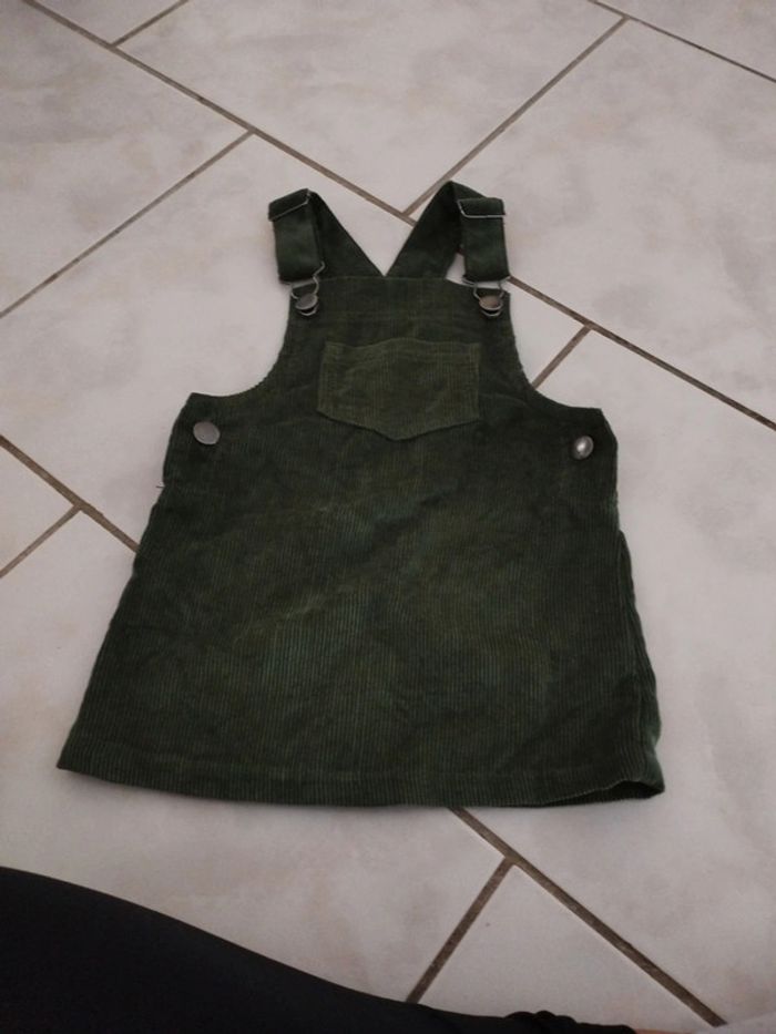 Robe salopette neuve 18 mois