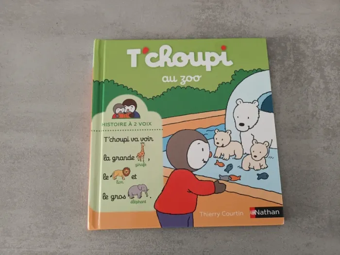Livre T'choupi au zoo