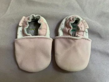 Chaussons en cuir 3-6 mois