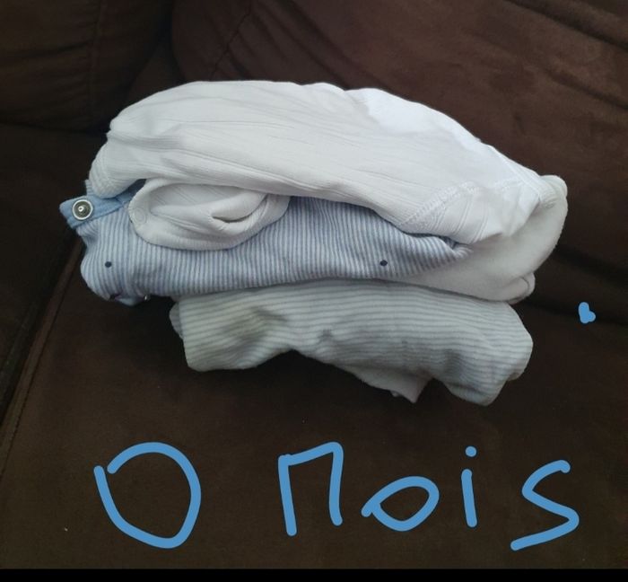 Vetement bebe naissance et 1 mois - photo numéro 5