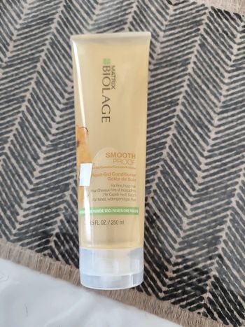 Après shampooing smooth proof aqua gel matrix biolage neuf
