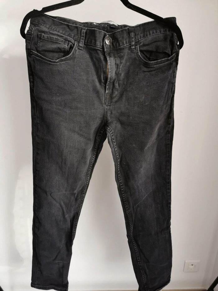 Jean noir - photo numéro 1