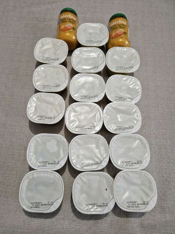 Lot de 18 petit pots