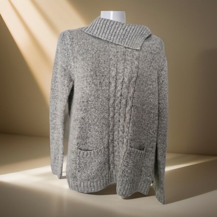 Magnifique pull torsade et col rabattu