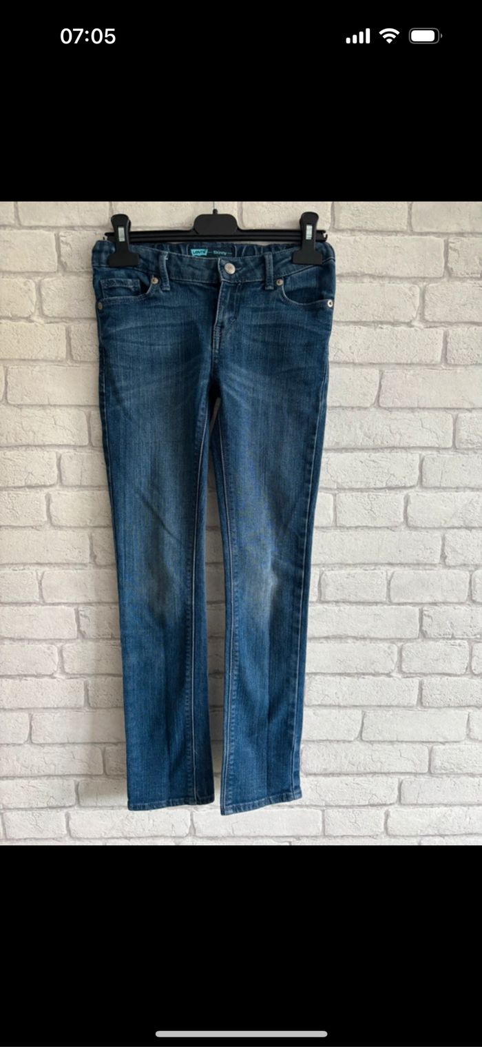 Jeans levi’s taille 8 ans