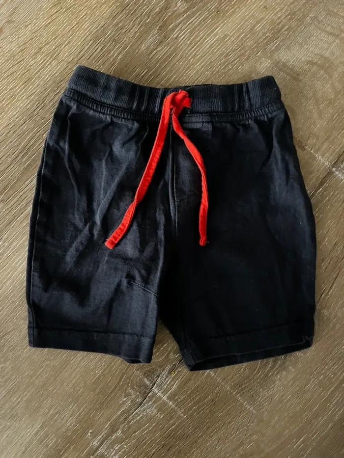 Short 6 mois