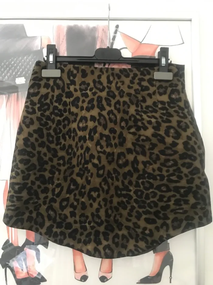 Jupe satinée léopard Zara XS