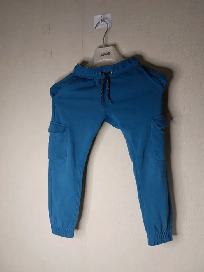 Ensemble jogging pantalon taille 7ans , haut taille 8 ans bleu imprimé "Okaïdi" - photo numéro 4
