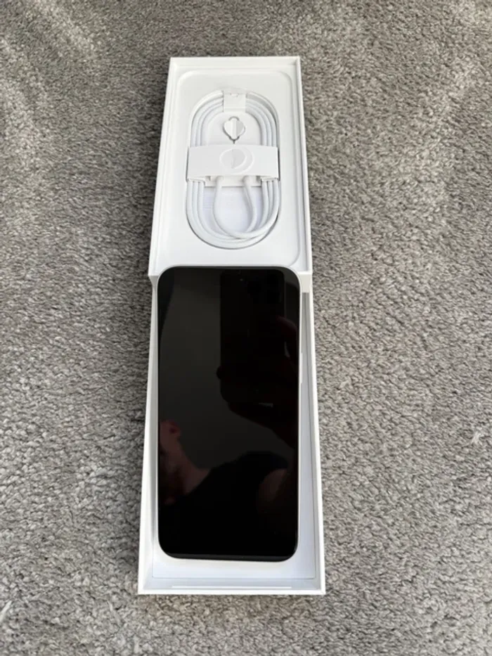 iPhone 16 plus 256 GB - photo numéro 4