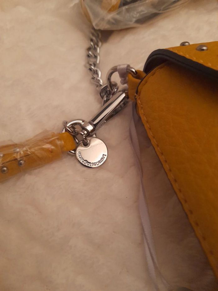 Beau sac à main en bandoulière idéal pour offrir 🎁 - photo numéro 7