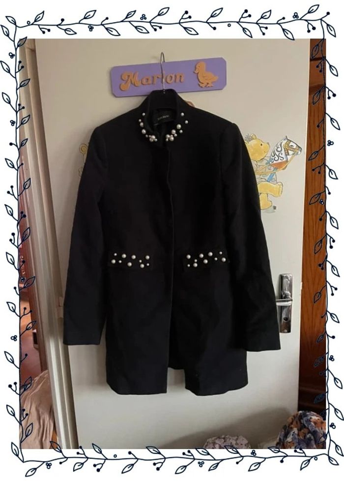 Manteau noir à perles, taille S, marque Zara - photo numéro 2