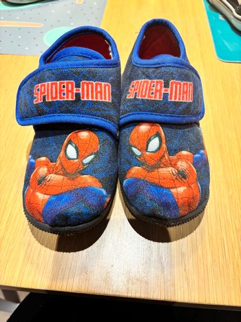 Chausson spider man 