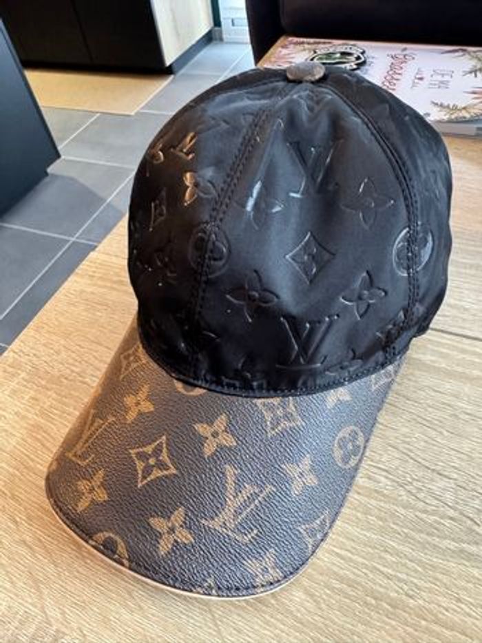 Casquette LV Vuitton - photo numéro 3