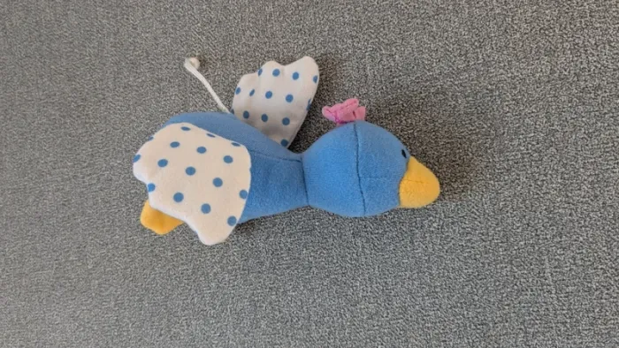 Lot doudou et peluches vache et oiseau - photo numéro 3