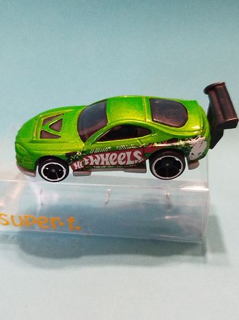 Hot wheels - Super Tsunami 13
