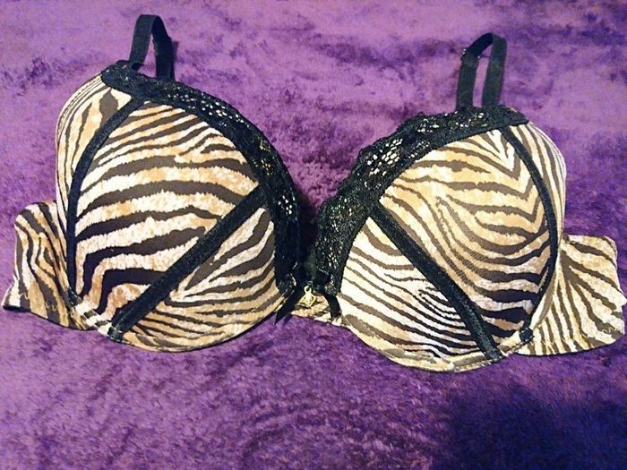 Soutien-gorge coque rembourré zébré avec strass - photo numéro 2