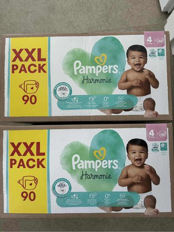 Lot de 2 carton de couches taille 4 pampers harmonie