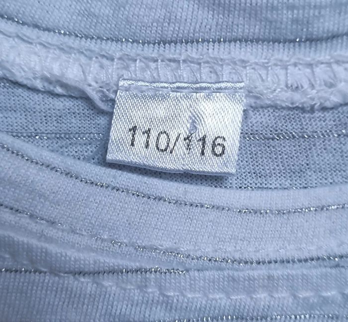 Tee-shirt neuf - photo numéro 2