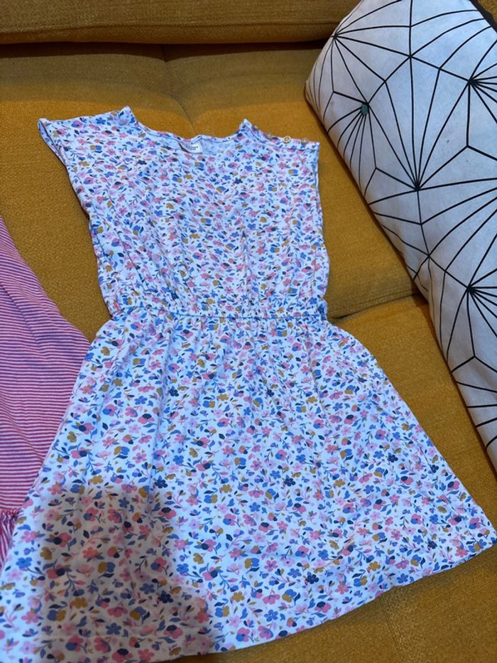 Lot 2 robes 5 ans - photo numéro 2