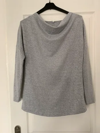 Pull gris
