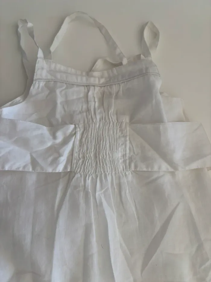 Robe blanche 6 ans - photo numéro 2