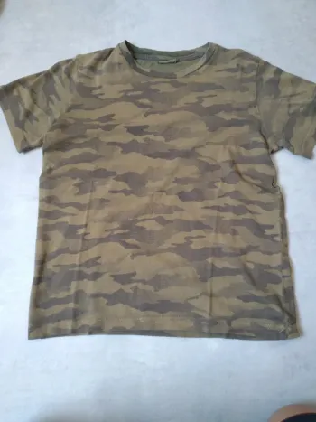 Tee-shirt vert kaki