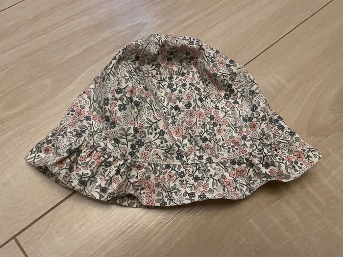 Chapeau bébé Kiabi 6 mois