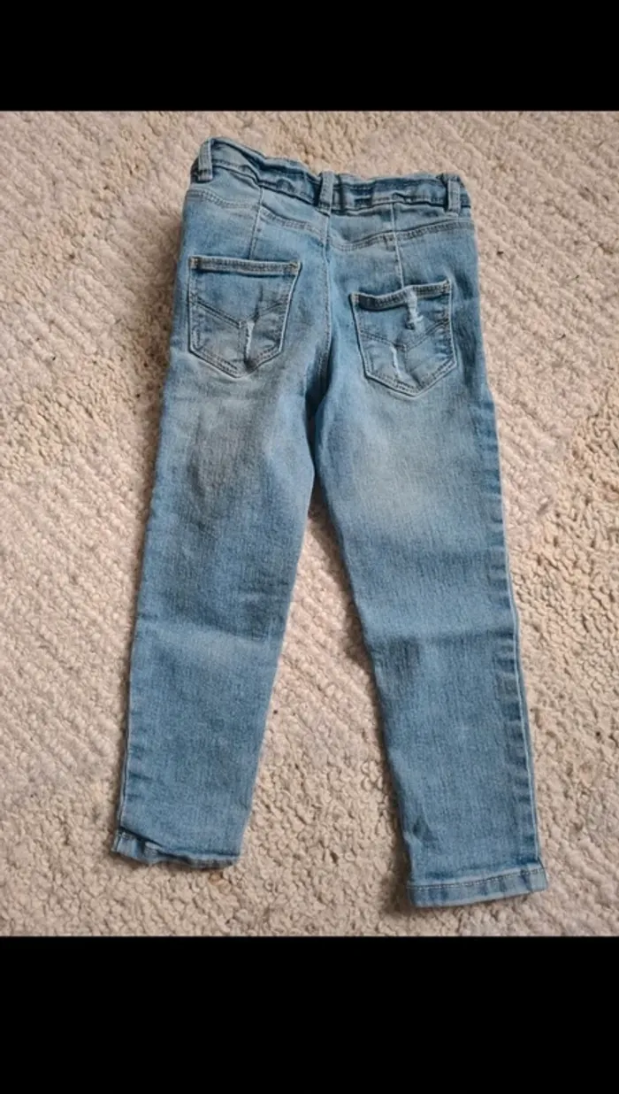 Jean skinny 4 ans kiabi neuf - photo numéro 2