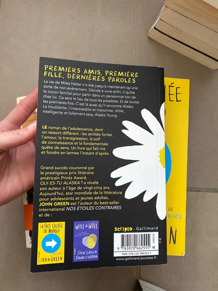 Vend 2 livres de John Green - photo numéro 2