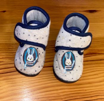 Chaussons scratchs lapin 19