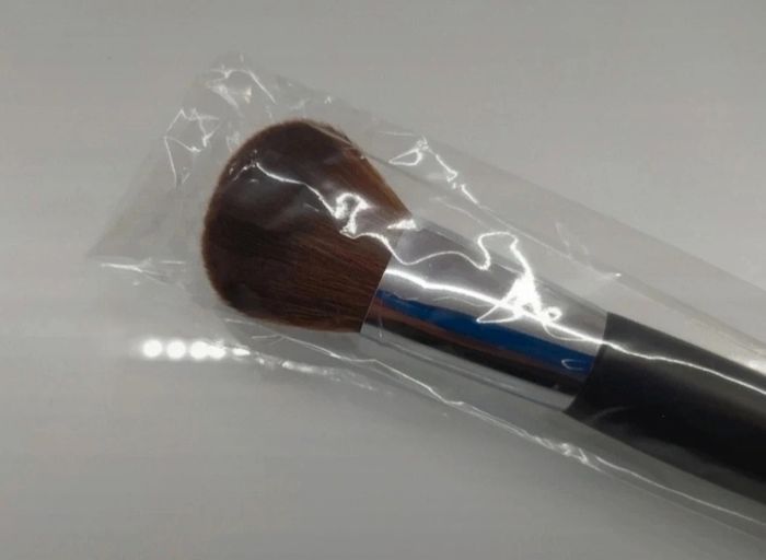 Pinceau blush Younique - photo numéro 2