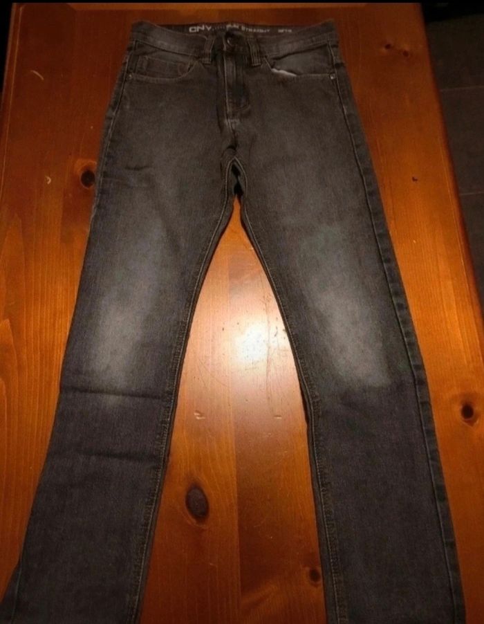 3 jeans + 1 sweat airness 12 ans - photo numéro 4