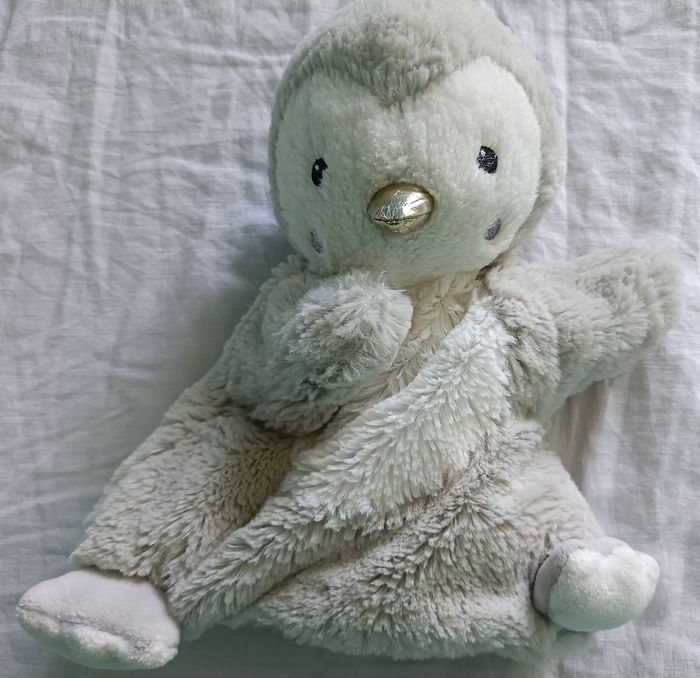 Lot peluches Marie Disney store et marionnette pingouin - photo numéro 2