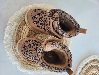 MountBoot  fourrées motif leopard Zara pointure 24