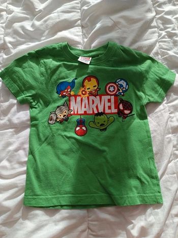 T shirt marvel 2/3ans tbe