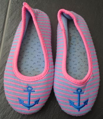 Adorables chaussons marin fille T32