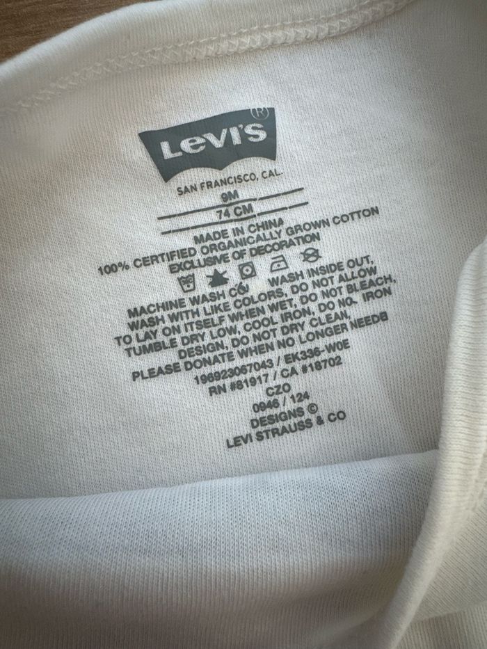 Ensemble Levi’s - 9 mois - photo numéro 4