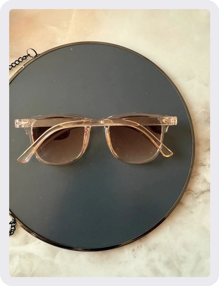 Lunette de soleil beige - photo numéro 2
