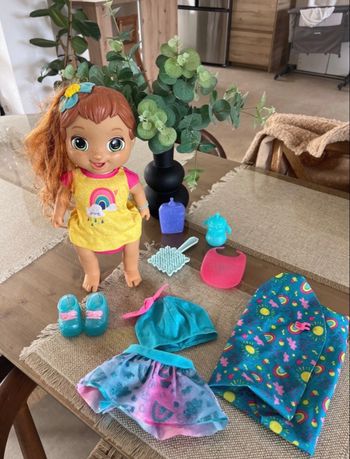 Poupée baby alive 