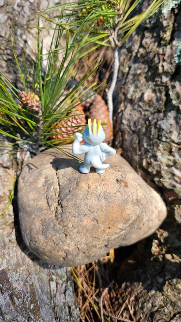 Super figurine Pokemon Nintendo machoc - photo numéro 4