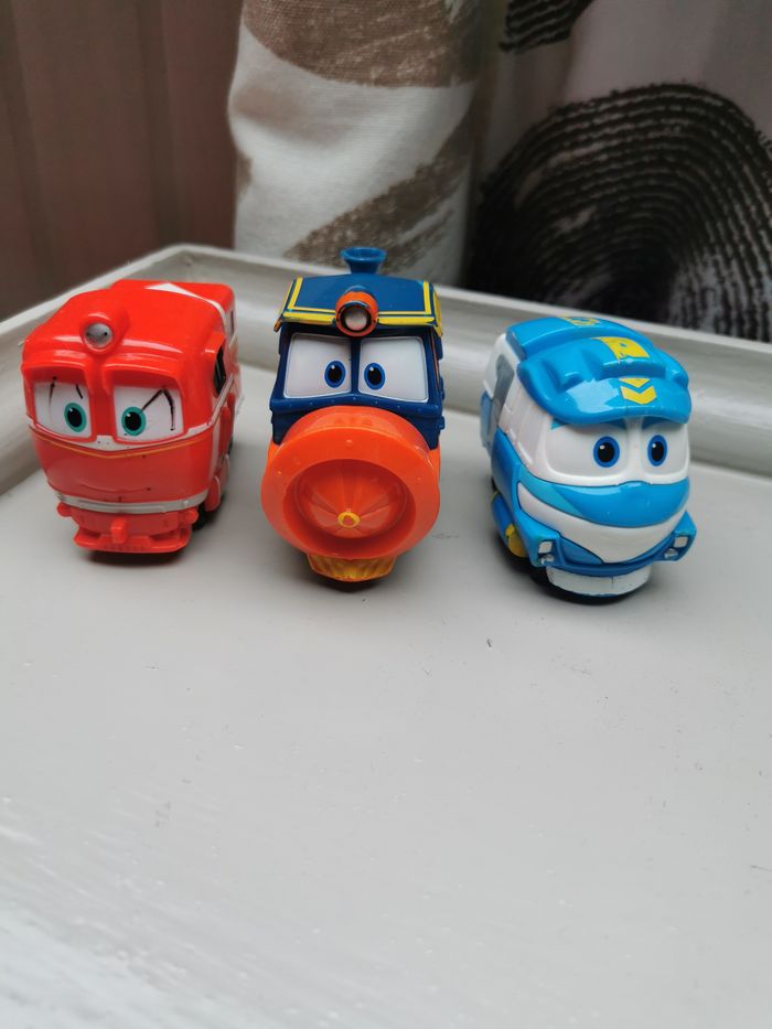 Véhicules Robot Trains