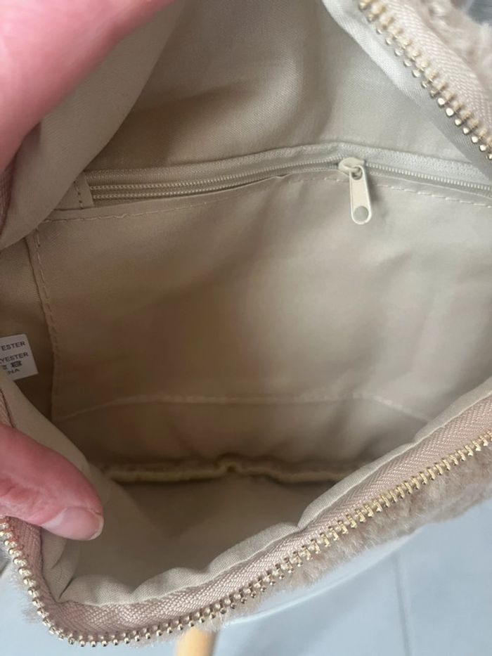 Sac banane en moumoute beige - photo numéro 4